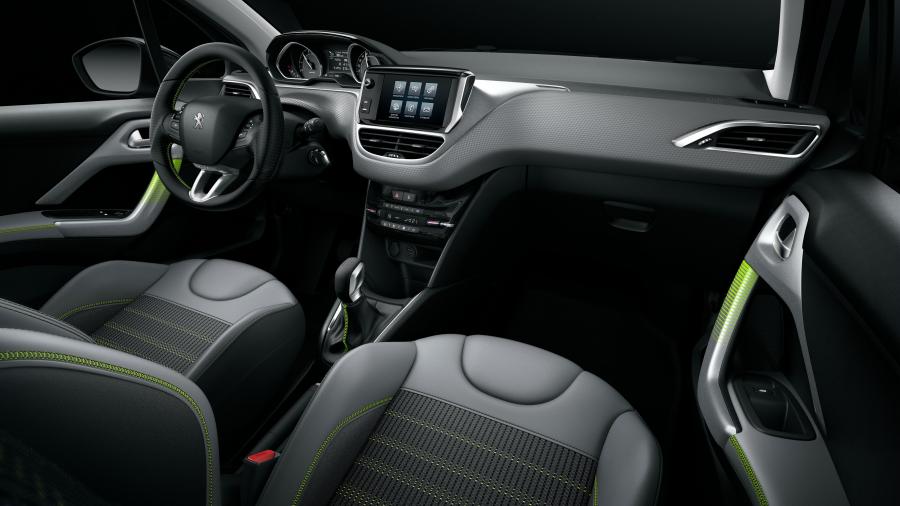  Peugeot 208 Ice Silver 2015 года  (фото 5 из 18)